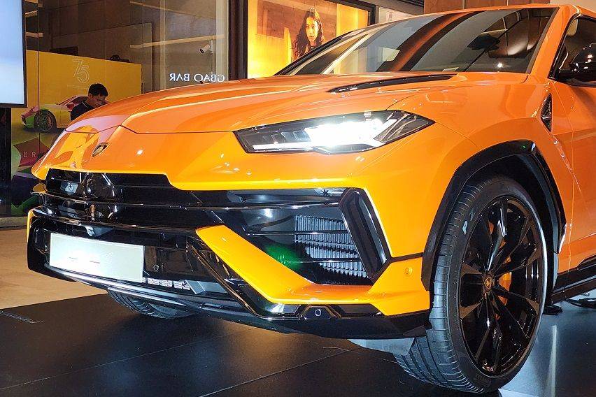 New Lamborghini Urus S Breaks Cover As The Next-gen Super-SUV - ZigWheels