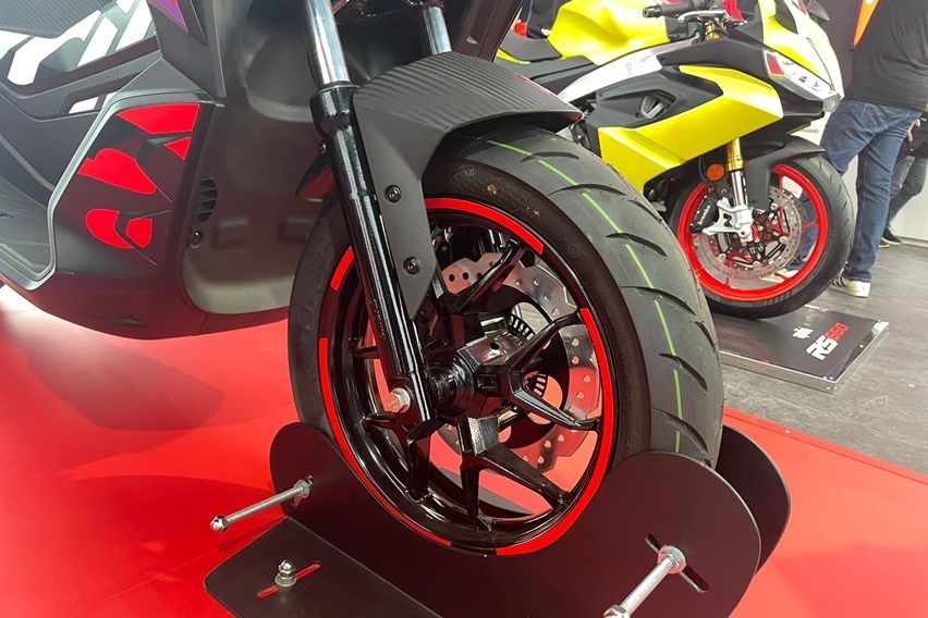 Aprilia SR-GT 200 Replica