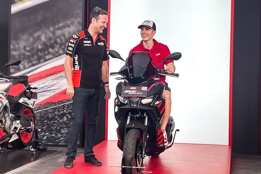 Aprilia SR-GT 200 Replica