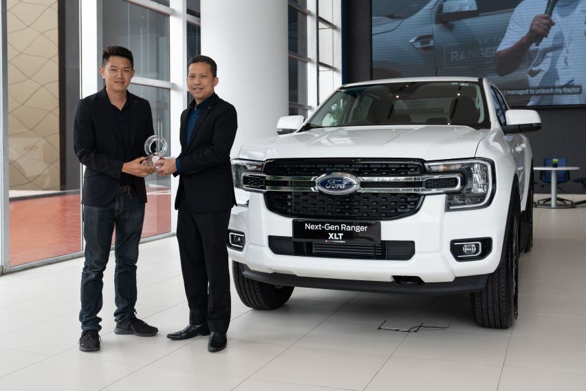 Ford Ranger receives two new awards - 'Pick-up Truck of the Year' and 'Car of the Year' 