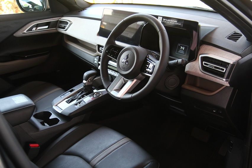 Mitsubishi XForce Ultimate