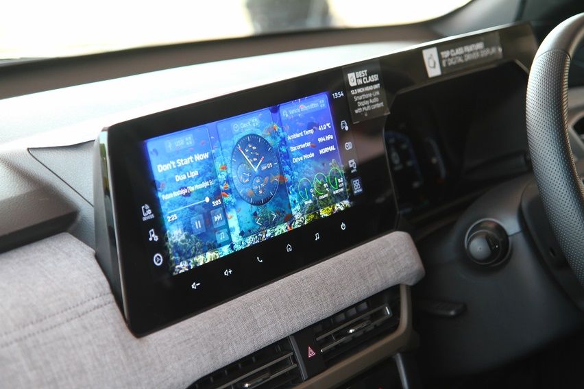 Mitsubishi XForce Ultimate