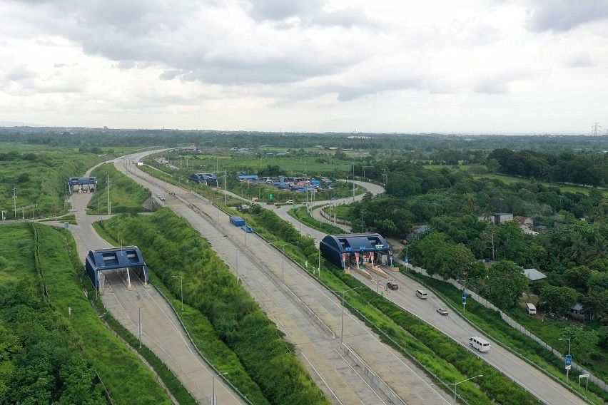 CALAX SILANG EAST EXIT (1)