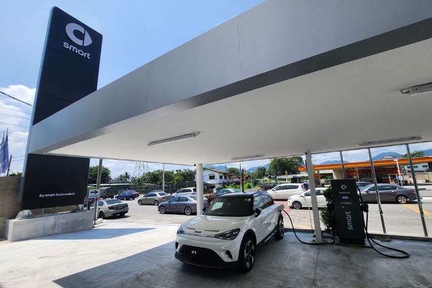 Smart Malaysia launches three DC fast charging stations  