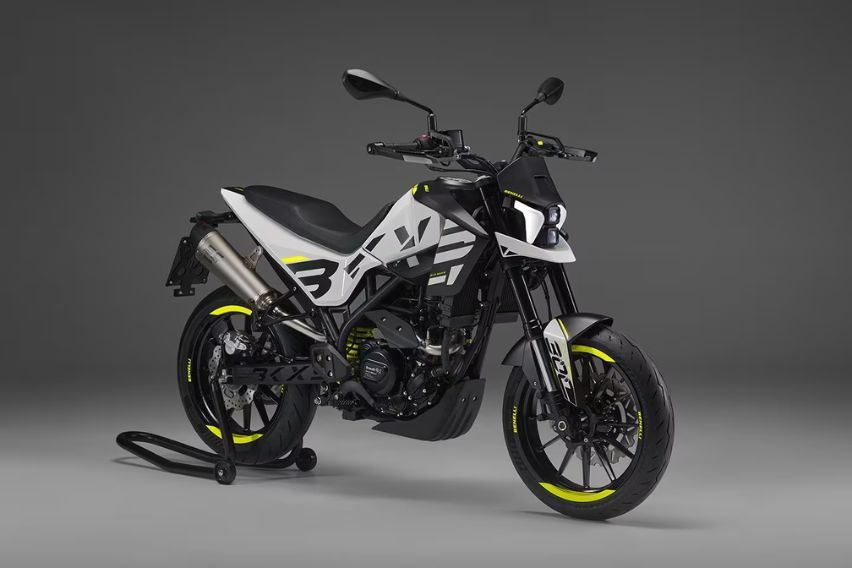 Beneli BKX 300 S EICMA