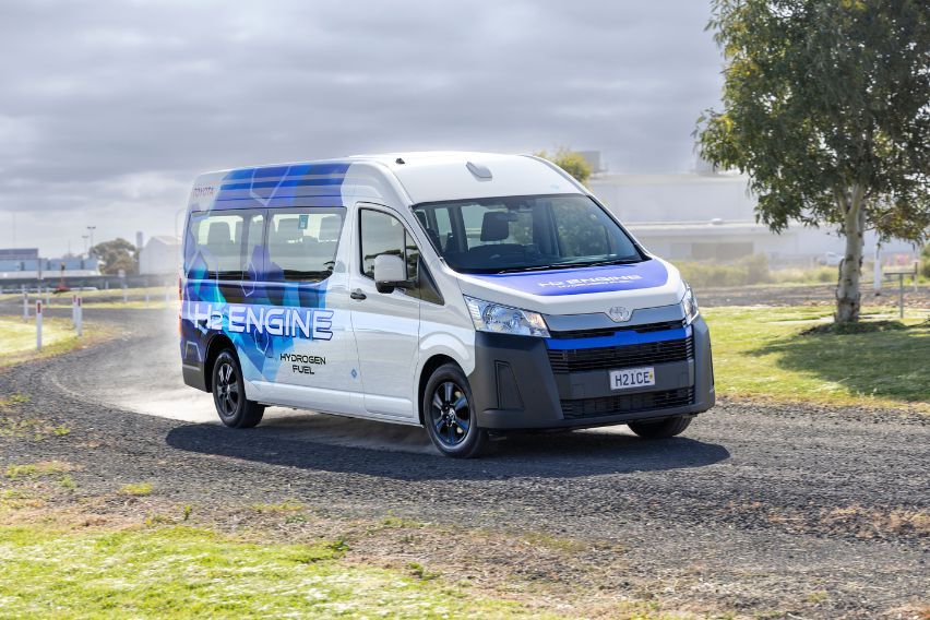 Prototype Toyota Hiace powered by hydrogen-fuelled internal combustion engine (7)