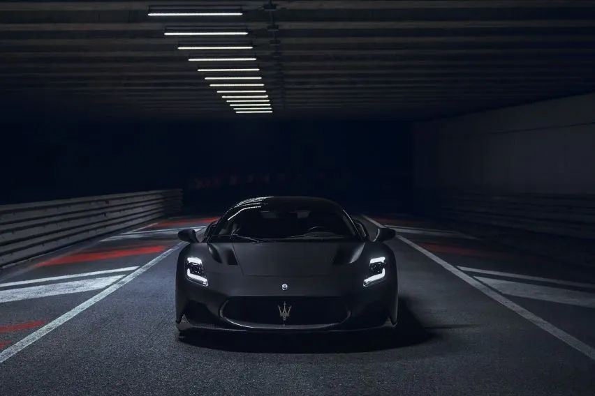 Maserati MC20 Notte