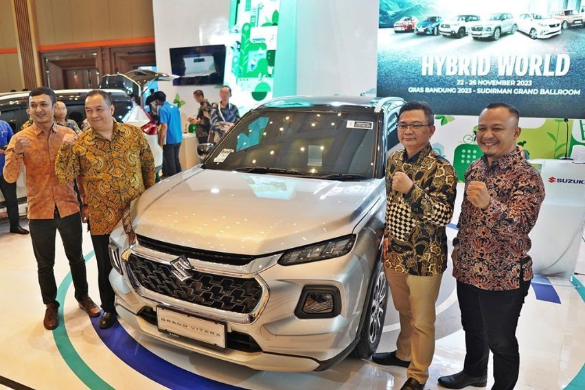 Suzuki Bawa Beragam Promo untuk Model Hybrid di GIIAS Bandung 2023