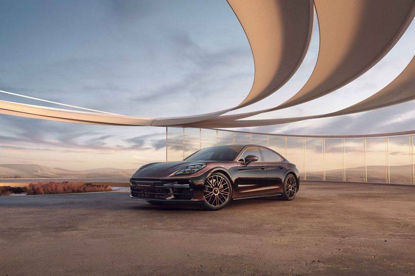 Porsche showcases bespoke Panamera Turbo E-Hybrid