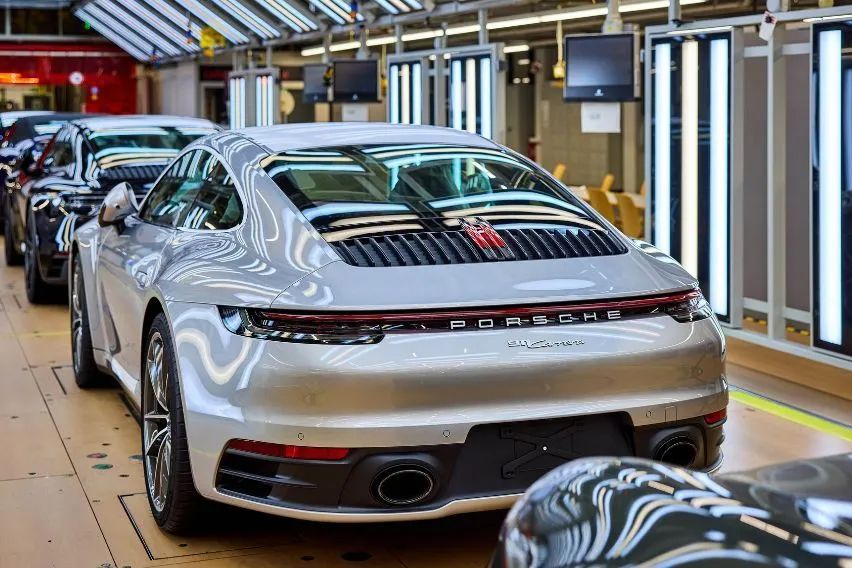 Porsche upgrades its main production plant in Zuffenhausen