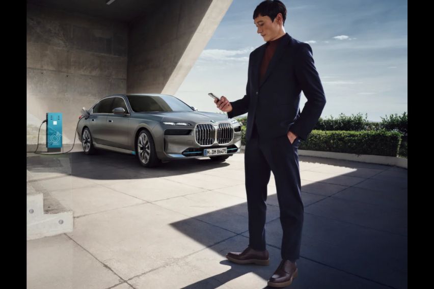 Mercedes-Benz and BMW collaborate to build a supercharging network in China