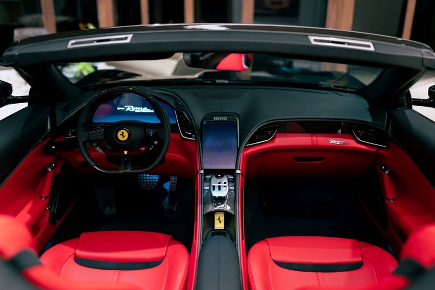 Ferrari Roma Spider