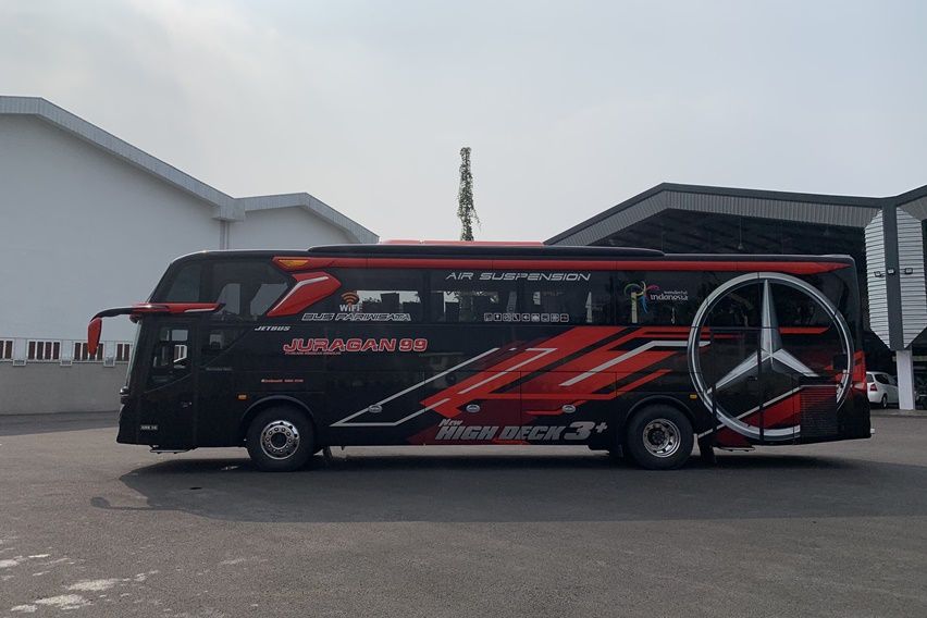 Bus Mercedes-Benz Juragan99 Trans