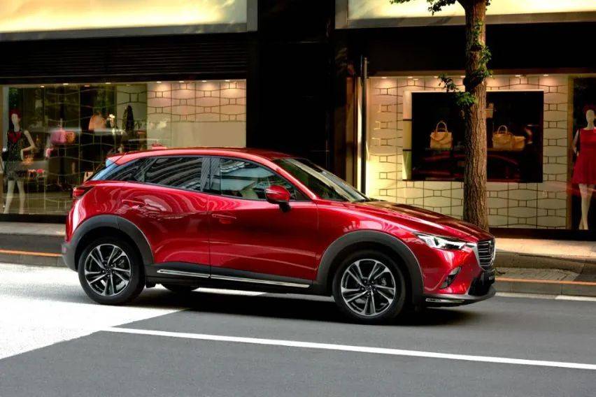 Weekly wrapup 2024 Mazda CX3, Mazda 2, MercedesBenz EQE SUV 500