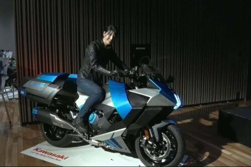 Hydrogen-powered Kawasaki Ninja H2 HySE prototype sees the light of day