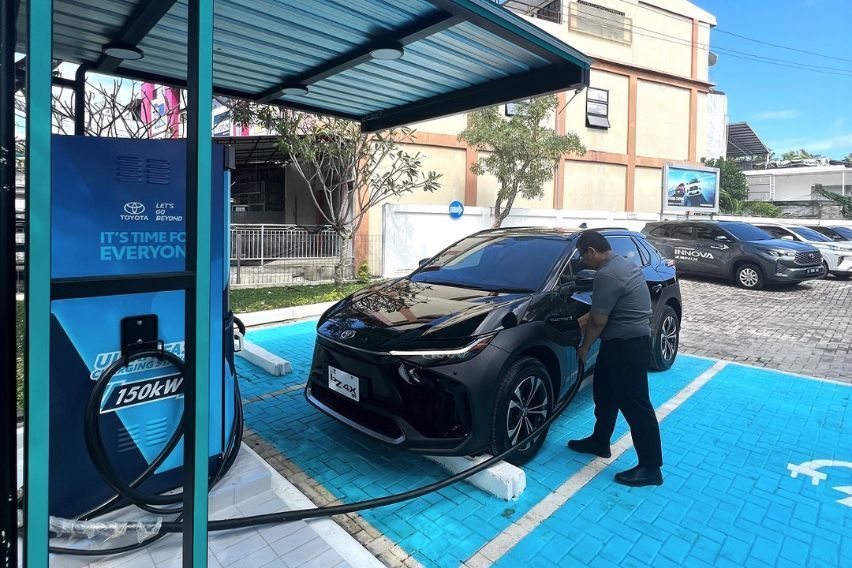 EV fast charging station Toyota