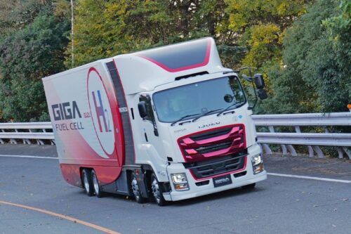Honda, Isuzu begin testing hydrogen-powered Giga Fuel Cell on public roads