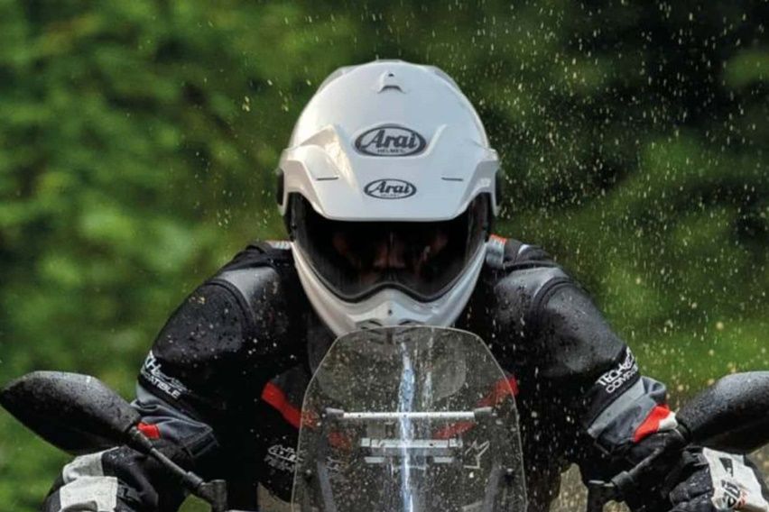 Arai Tour X5 Serbabaru yang Dirancang Ulang untuk Kesempurnaan