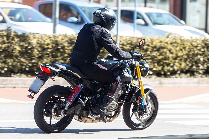 spyshot moto guzzi entry level