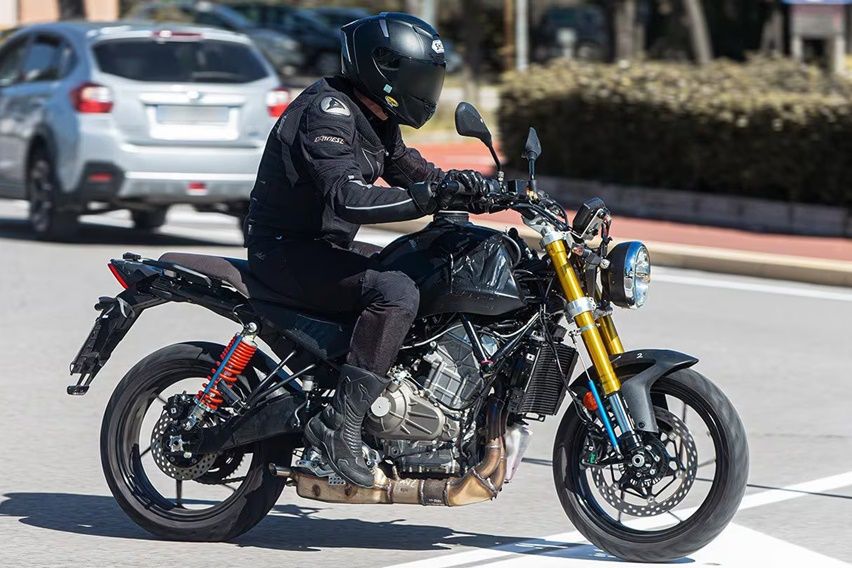 spyshot moto guzzi entry level