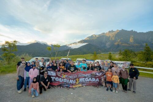 Komunitas Wuling Almaz Sukses Touring Lintas Tiga Negara