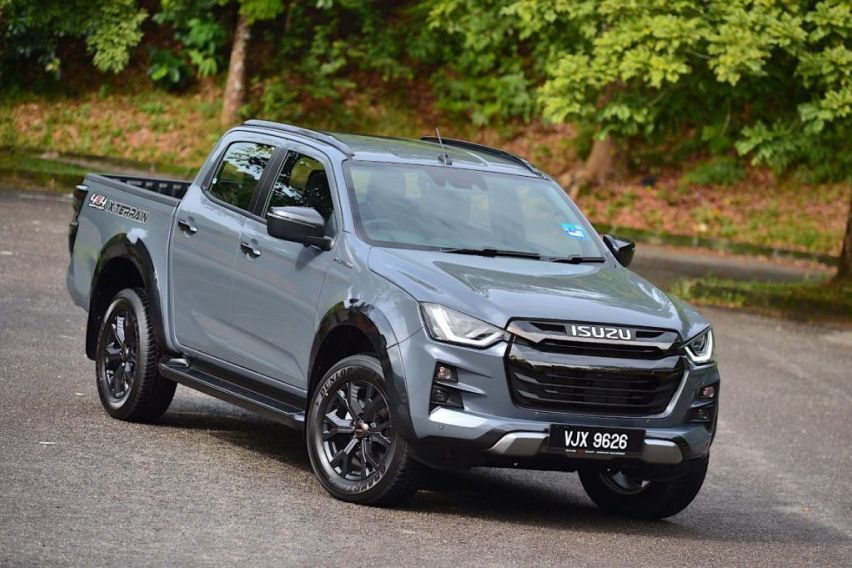 Small engine, big Impact: D-Max on a roll again, smashes its own sales records