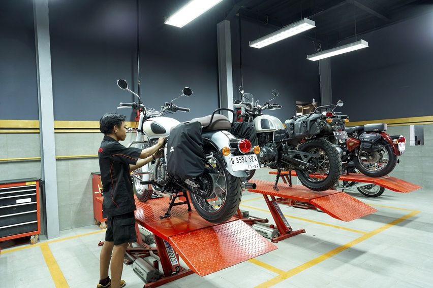 Royal Enfield workshop