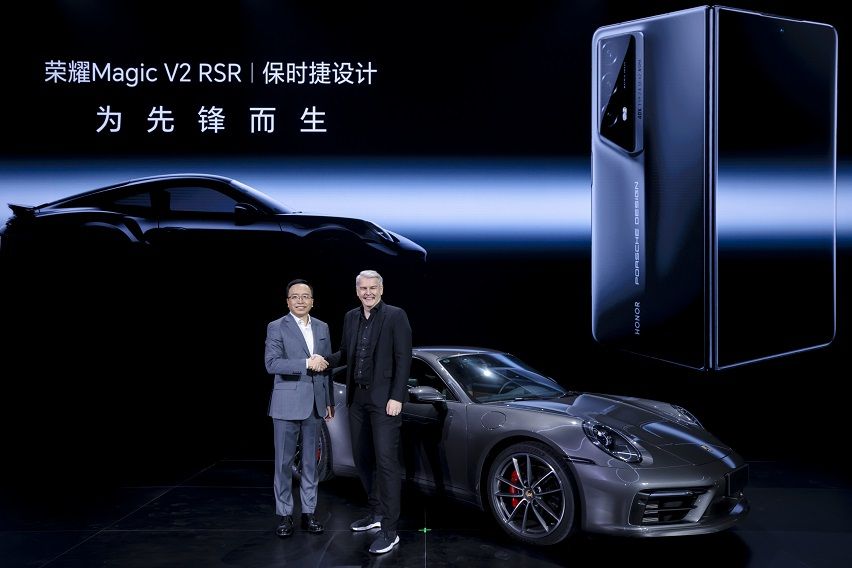 Porsche Design Honor Magic V2 RSR