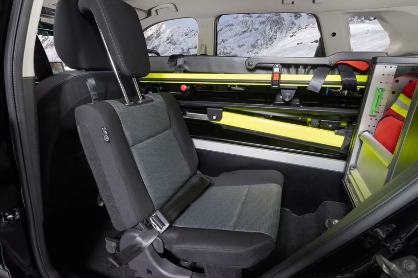 Nissan X-Trail Mountain Rescue