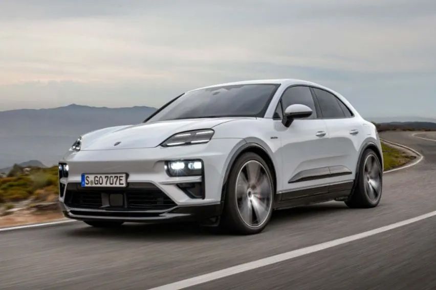 Porsche Macan EV