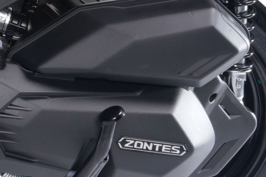 Zontes E125 maxi-scooter debuts in Europe