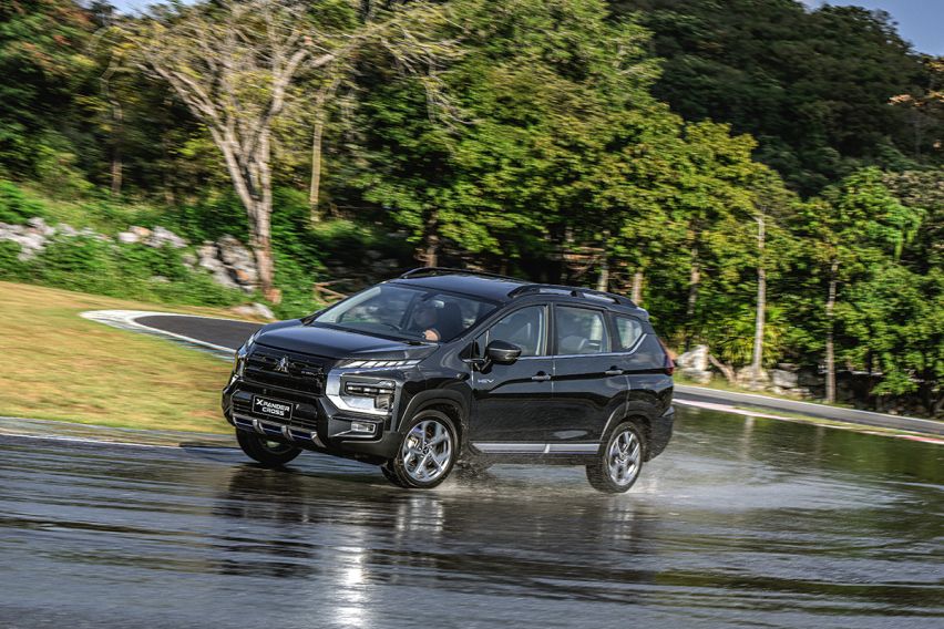 Mitsubishi Xpander Cross