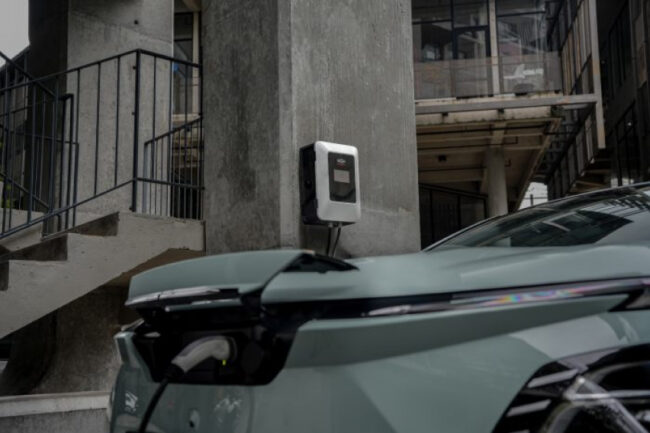 Chery Omoda E5 charging