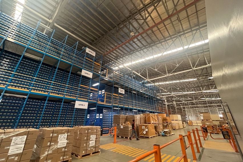 Ford parts distribution center