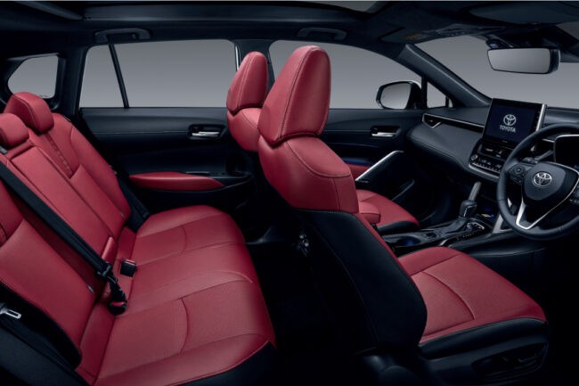 2024 Toyota Corolla Cross Dark rose interior