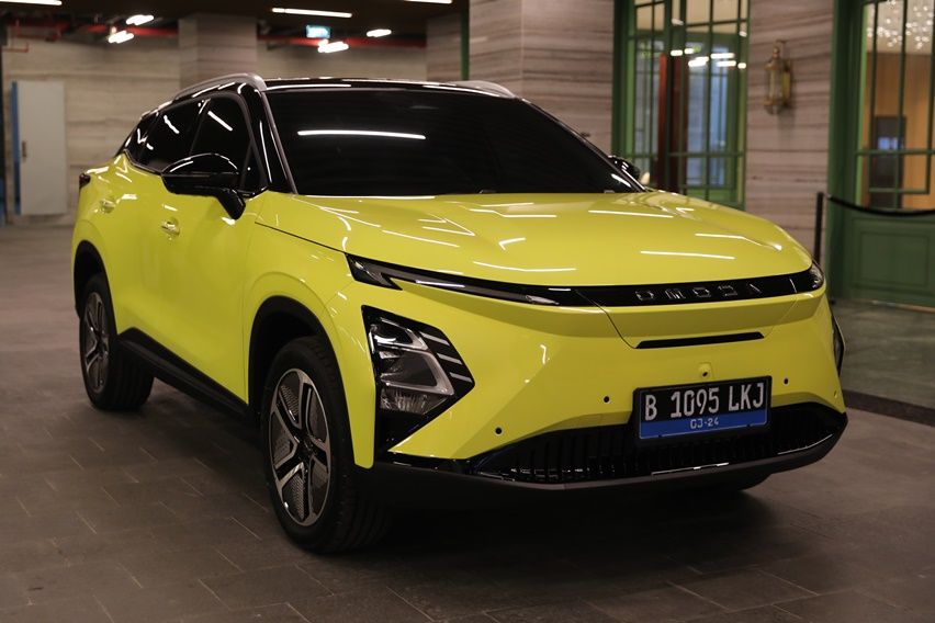 Omoda E5 Airlangga Hartarto