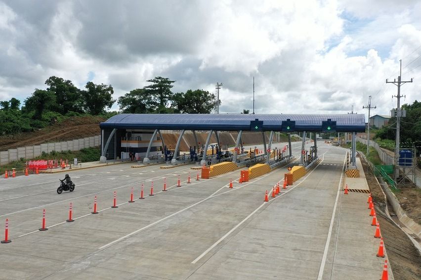 CALAX Silang Interchange starts toll collection