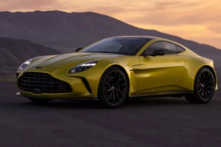 พบกับ Aston Martin Vantage ปี 2024 ใหม่ นิยามใหม่ของความหรูหราและสมรรถนะ