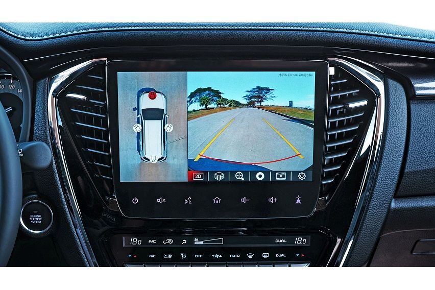 2024 Isuzu mu-X from IPC 1