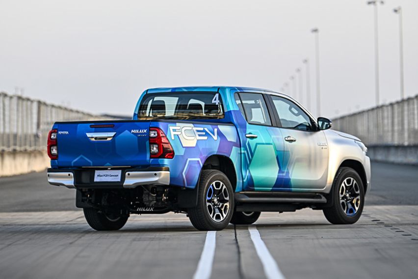 Toyota Hilux FCEV concept