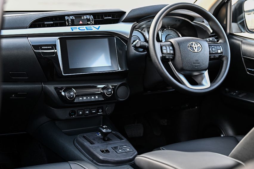 Toyota Hilux FCEV concept