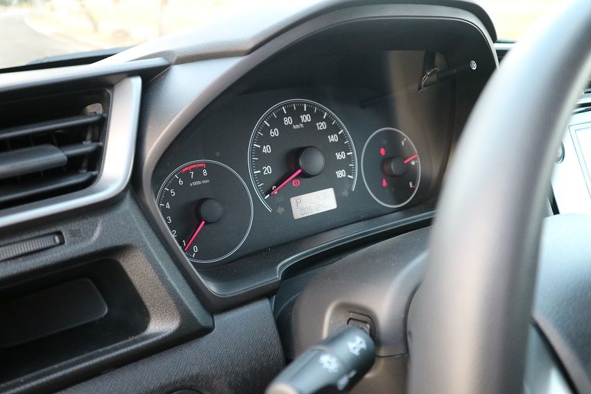 Honda Brio V CVT by Juan Paulo Papa 9