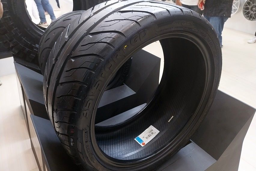 Ban Accelera dan Forceum IIMS 2024