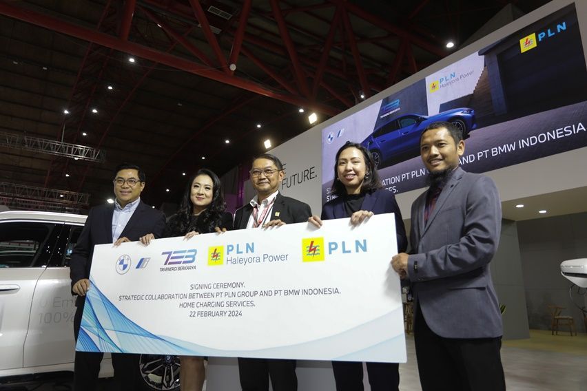BMW Group Indonesia Kerja Sama PLN, Permudah Naik Daya Listrik Buat Cas EV