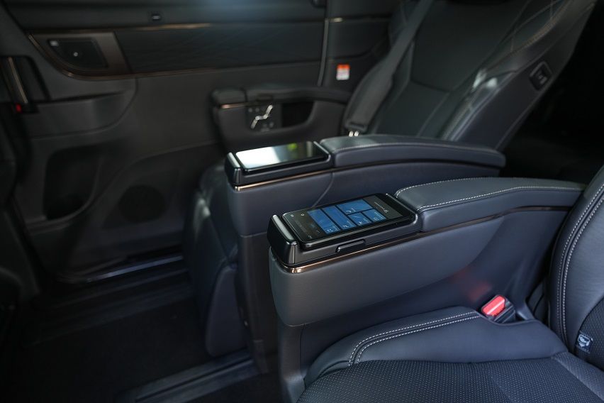 Toyota Alphard from Toyota PH 2