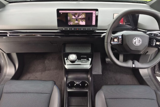 MG4 dashboard Malaysia