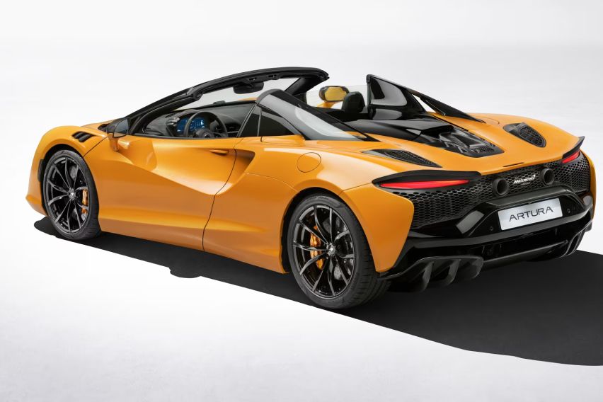 McLaren Artura Spider