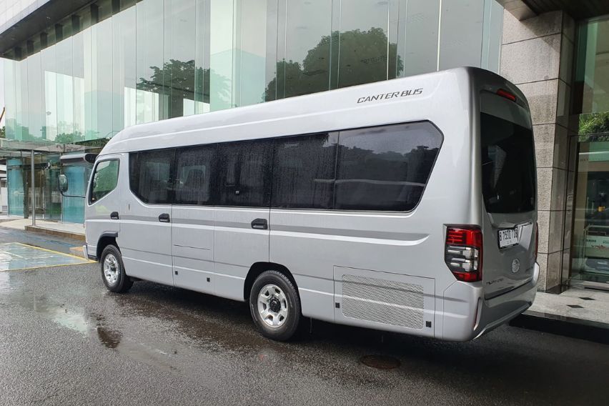 Mistubishi Fuso Canter Bus