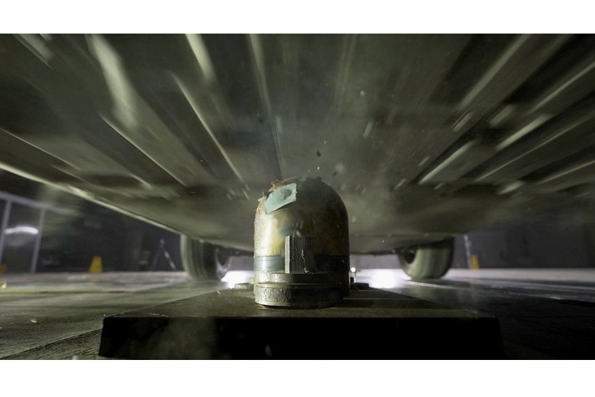 Omoda E5 underbody crash test