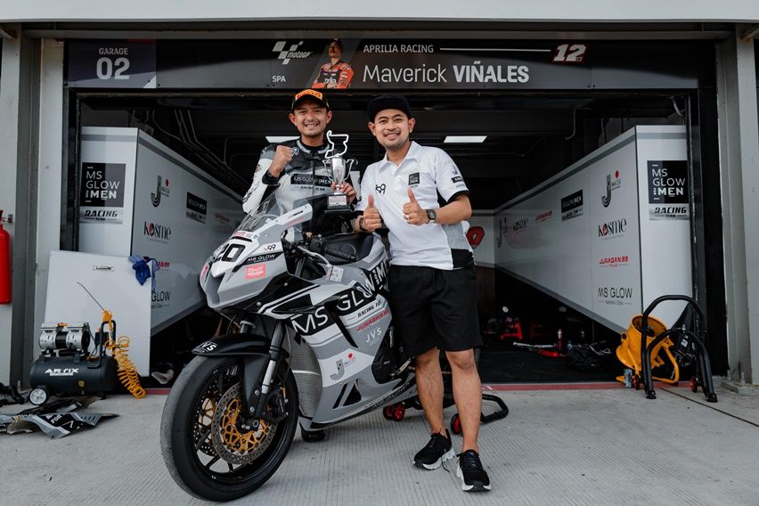 MS Glow for Men Racing Team